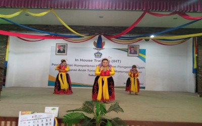 IHT (In House Training) Peningkatan Kompetensi Guru Dalam Pengembangan Pembelajaran Anak Tuna Rungu SLB Manunggal Slawi